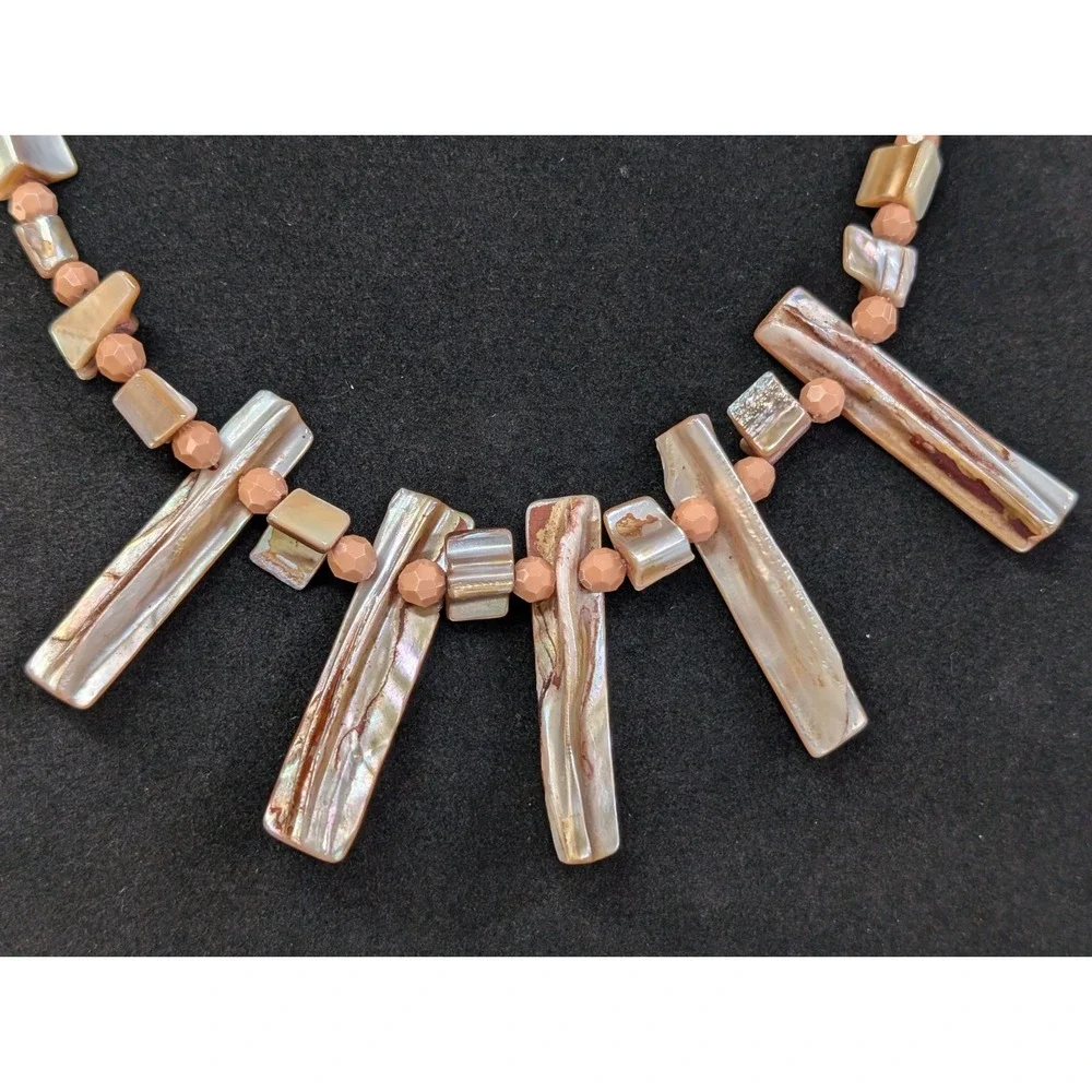 Vintage Silver Twist Barrel with Orange Shell Disk Statement Necklace‎